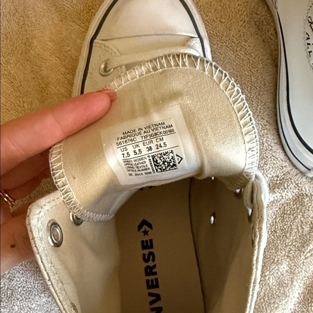 Converse White High-Top Leather Sneakers - Picture 5 of 5